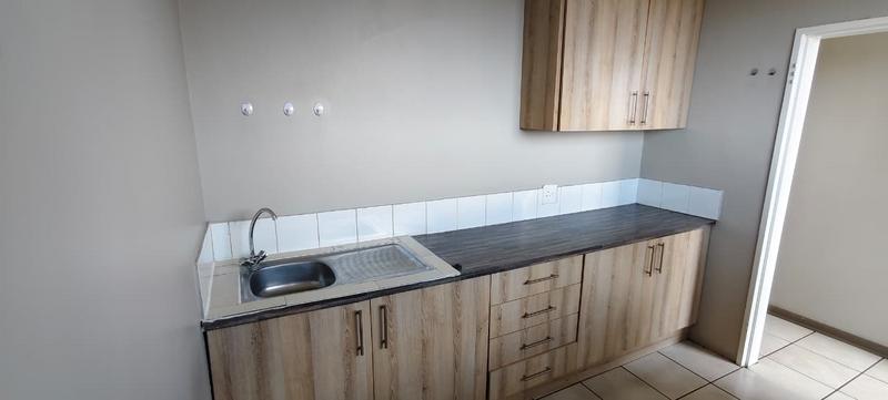 To Let 2 Bedroom Property for Rent in Baillie Park North West